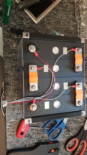 gal/werkstatt/LiFePo4/Forumsprojekt/2fca8fb2d74f97f5443a41131c6e90df734cf21e_2_281x500.jpg