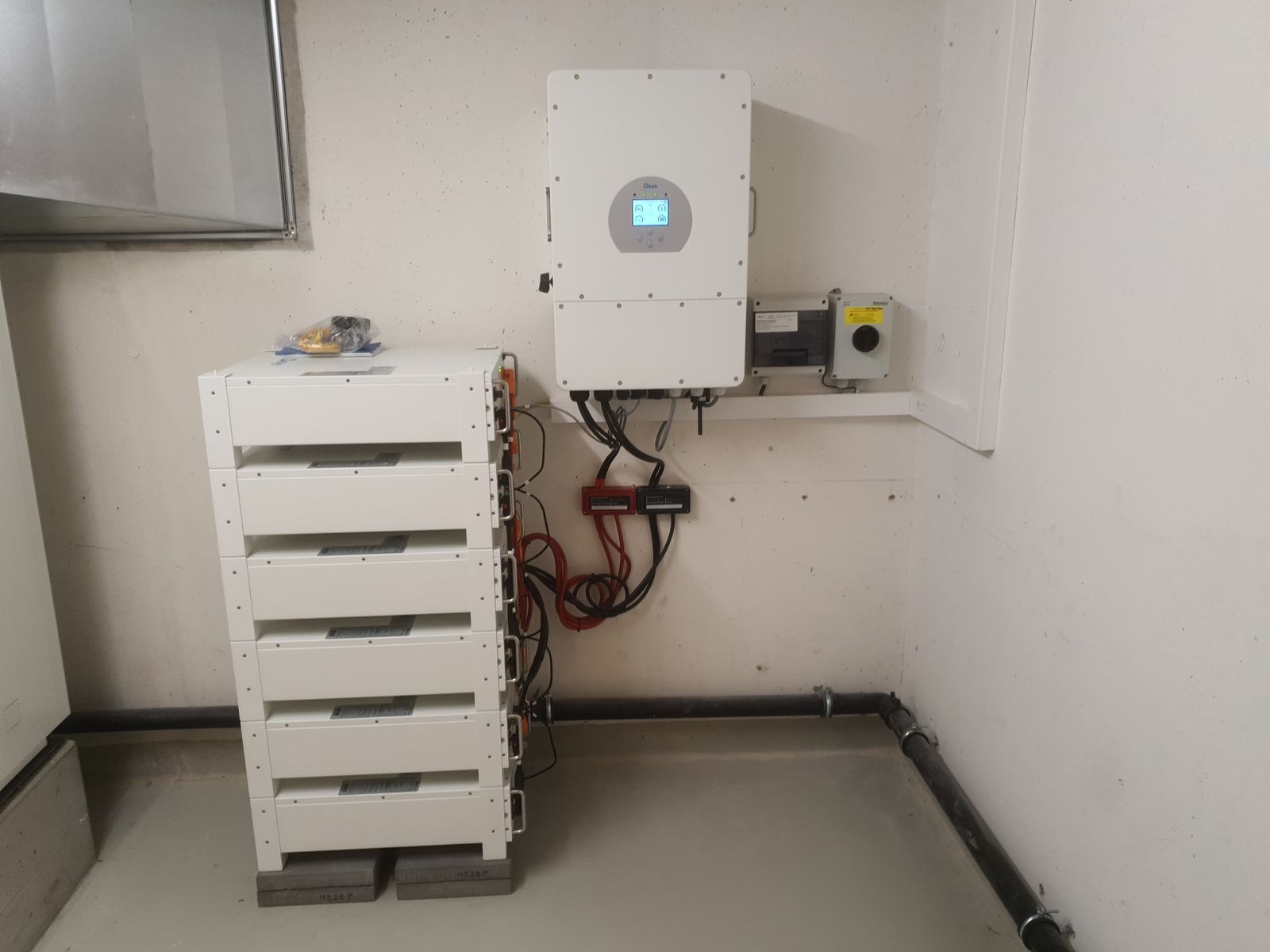 Deye-Hybridwechselrichter mit Batteriespeicher